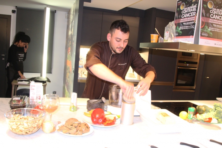 Assandca organitza la segona edició del taller 'Agafa la paella pel mànec', amb la col·laboració de Bomosa i el patrocini de Vall Banc.