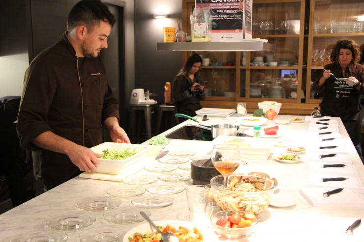 Assandca organitza la segona edició del taller 'Agafa la paella pel mànec', amb la col·laboració de Bomosa i el patrocini de Vall Banc.