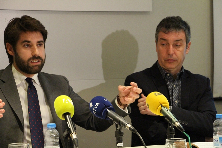 Oriol Giró Canturri ha presentat l'estudi amb el president de la Cambra, Marc Pantebre.