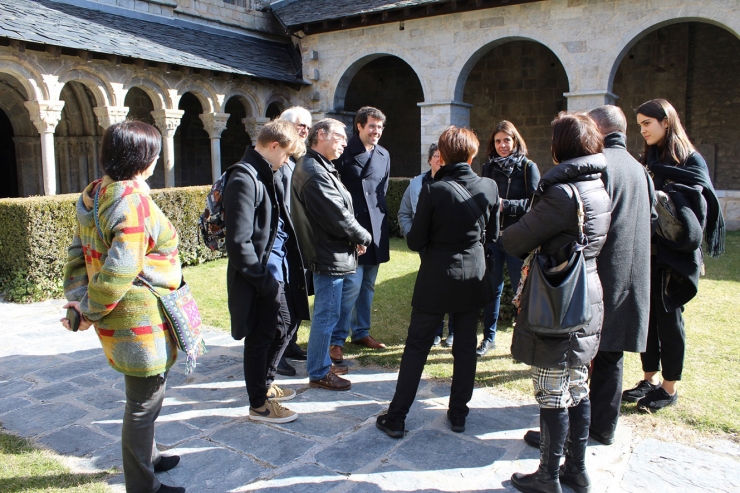 Els professionals de turisme de Marsella durant la seva visita a la Seu d'Urgell.