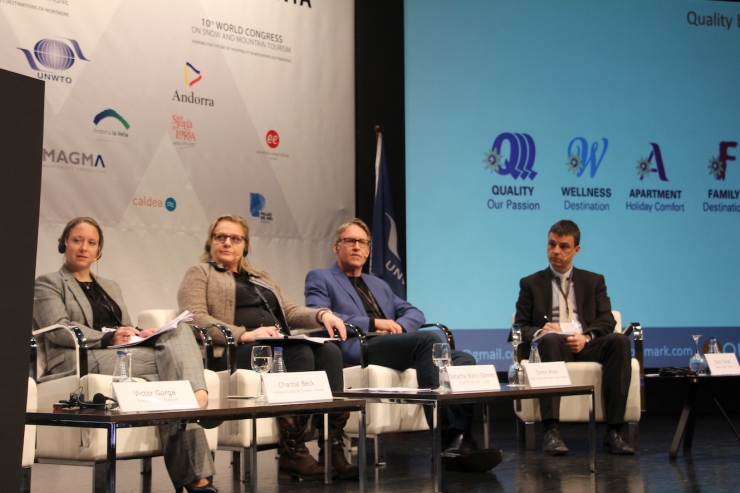 La sessió sobre eines de gestió de qualitat en destinacions de muntanya,  amb la presència del director de Producte i Nous Projectes d'Andorra  Turisme, Enric Torres.