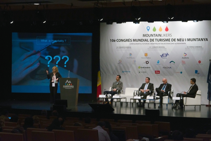 La segona sessió matinal d'aquest dijous, centrada en la gestió del coneixement i la creació de capacitació.