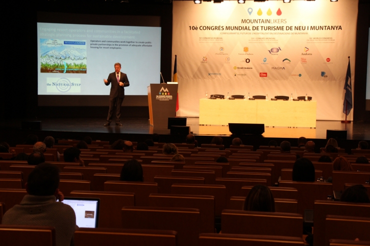 Un moment de la ponència de cloenda, a càrrec del professor del Warner College of Natural Resources, Sam Martin.