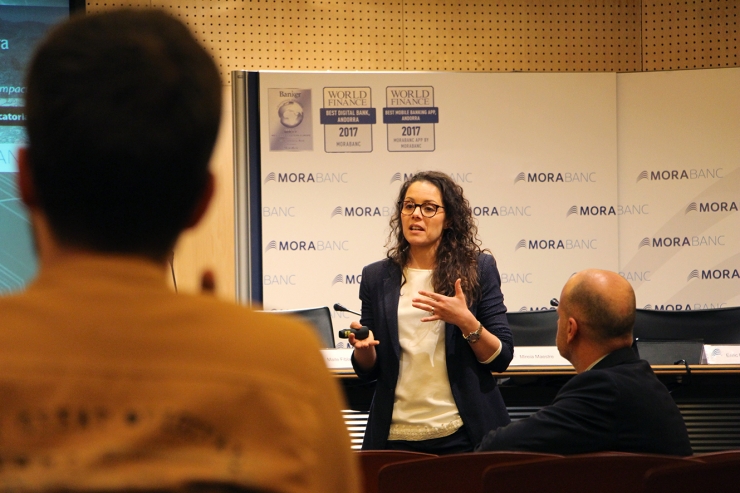 La cofundadora de Ship2b, Maite Fibla, durant la darrera sessió informativa.