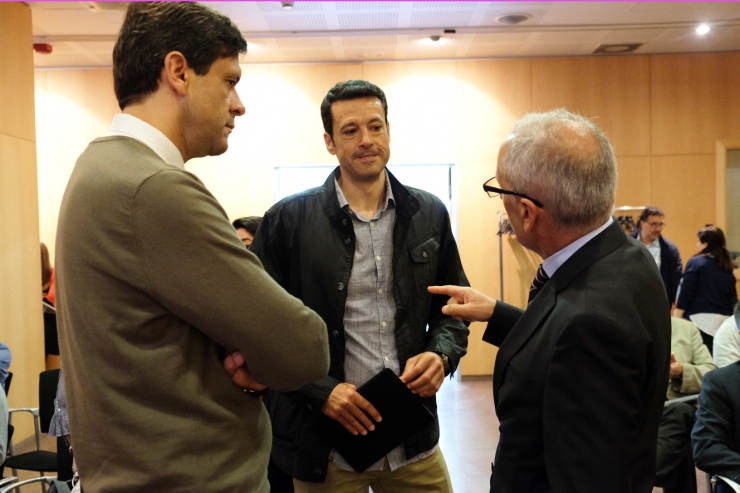 El ministre Francesc Camp amb el director de Caldea i el de Grandvalira.