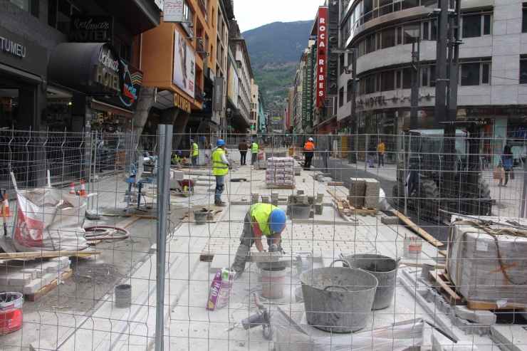 Obres a l'avinguda Meritxell.