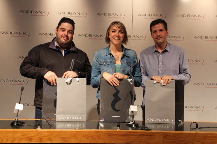 Jose Antonio Comba, Cristina Pitart i Benjamí Pardo; guanyadors dels premis 'Elevator Pitch' del Taller Emprenedors 2018.