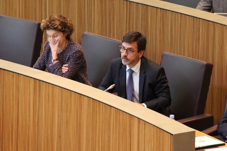 El ministre de Finances, Jordi Cinca, durant la sessió del Consell General.