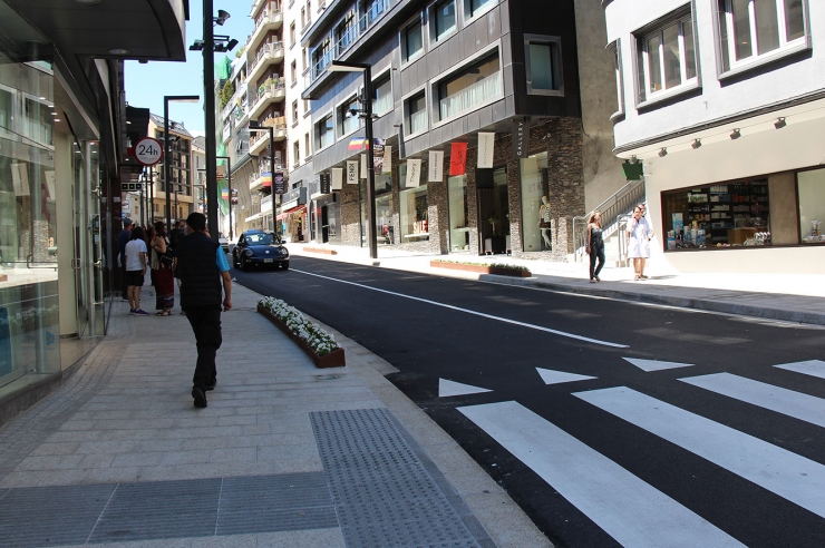 L'avinguda Meritxell remodelada.