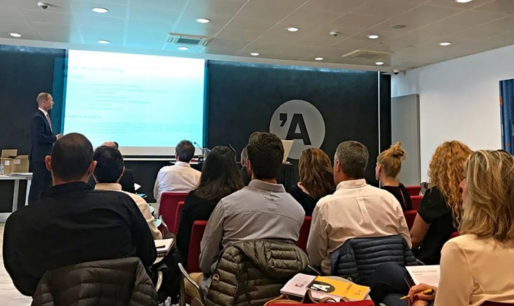 Un moment del curs pels associats de l'AGIA.