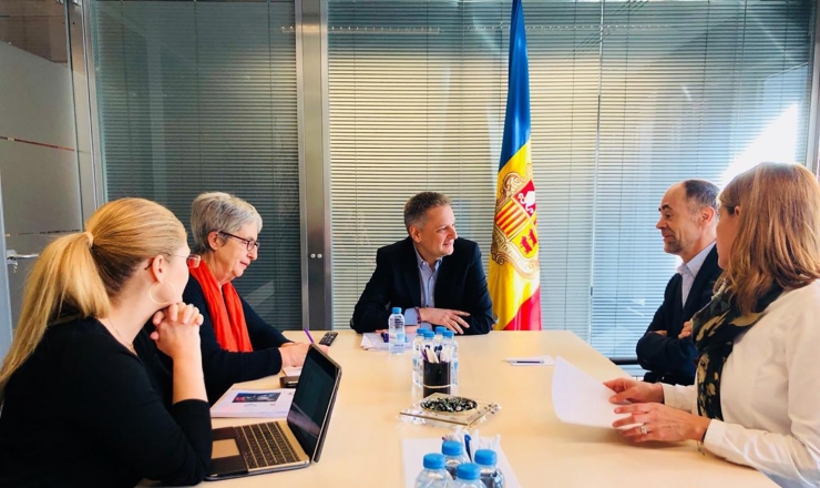 Un moment de la reunió de l'Associació de Comerciants del Centre Històric amb el ministre d'Economia, Competitivitat i Innovació, Gilbert Saboya.