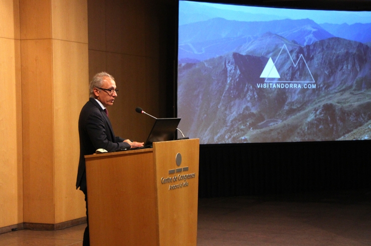 El ministre de Turisme, Francesc Camp, en el balanç de la campanya d'estiu.
