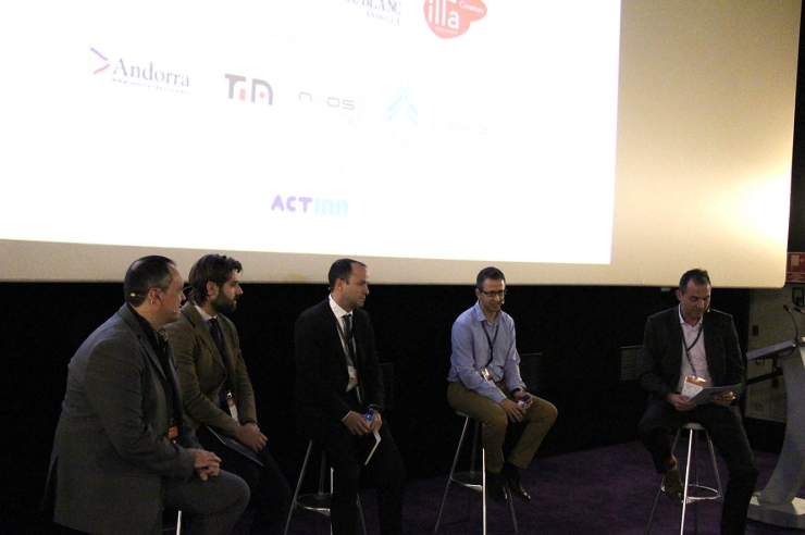 Un moment de la taula rodona 'Finançament i inversors' en el marc de l'Inntec.