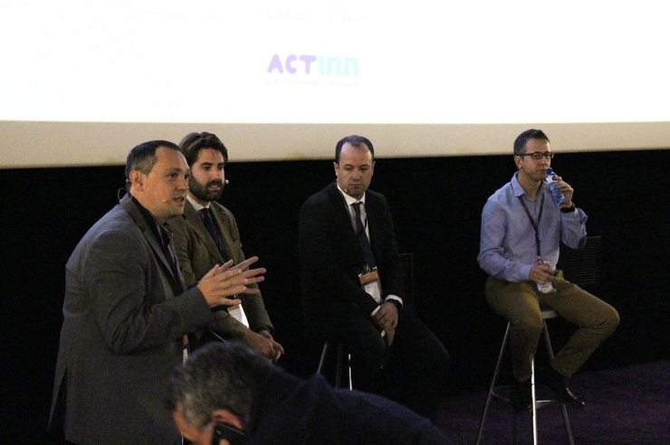 Un moment de la taula rodona 'Finançament i inversors' en el marc de l'Inntec.