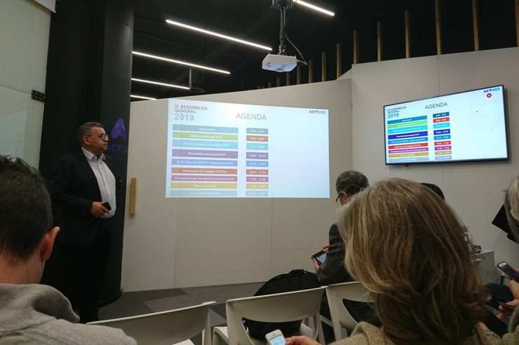 Un moment de l'assemblea d'ACTiin.