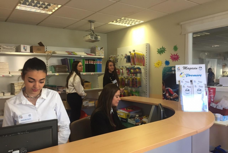 El Lycée Comte de Foix ha organitzat una jornada de portes obertes de la seva secció professional.