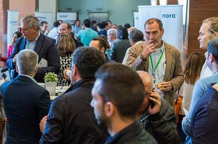 Una anterior jornada amb arquitectes i constructors.