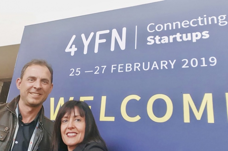 Els responsables del Niu d'Andorra Telecom, Miquel Gouarré i Marta Ambor, aquest dilluns a Barcelona.