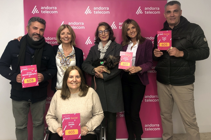 Els beneficiaris del projecte SMS Social.