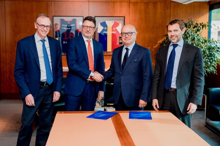 Ramon Oliva, director general del Grup Pyrénées; Pedro González Grau, president MoraBanc; Patrick Pérez, president del Grup Pyrénées i Lluís Alsina, director general de MoraBanc.