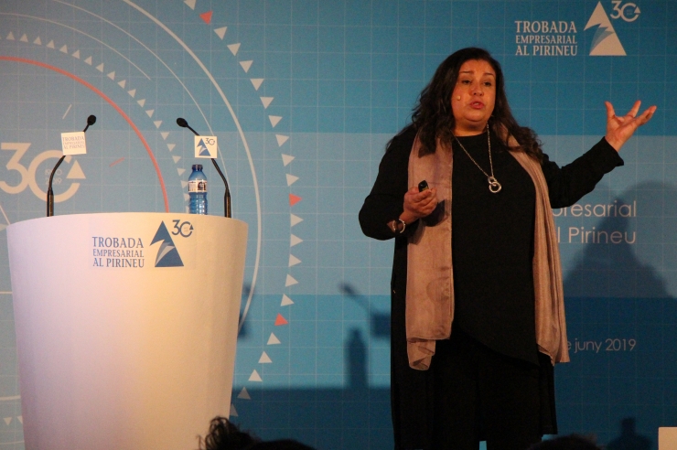 L'exdirectora de Google Amèrica, Olga San Jacinto, durant la seva ponència.