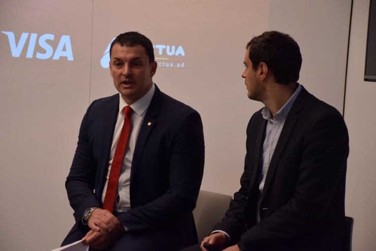 Jordi Gallardo, ministre d'Economia i Empresa, amb Marc Galabert, secretari d'Estat d'Economia.