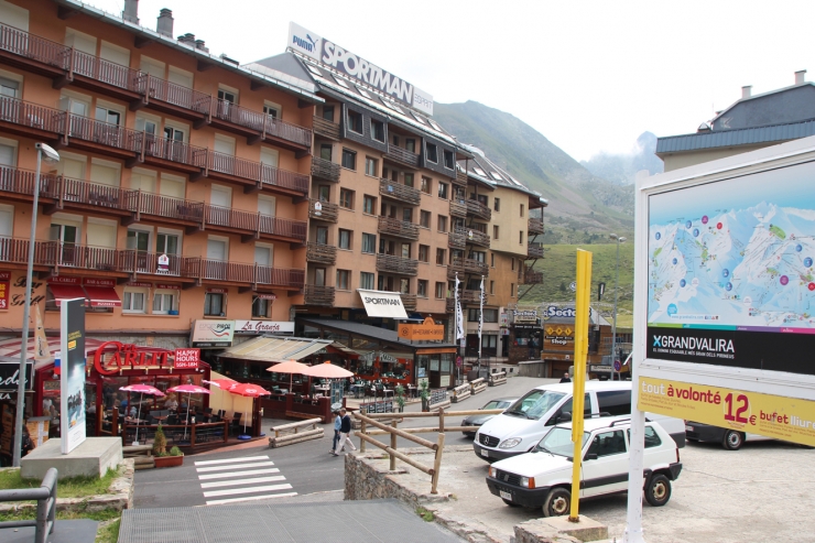 Allotjaments turístics al Pas de la Casa.