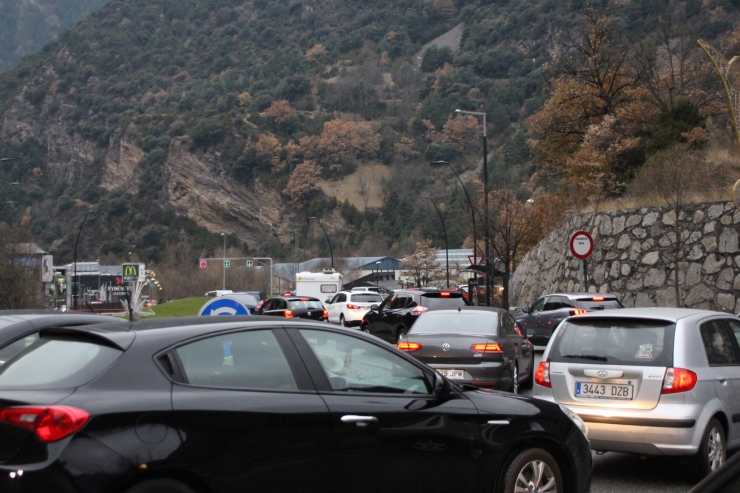 Retencions en sentit sud per sortir del Principat.