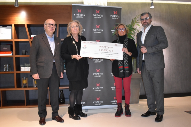 Patrick Pérez, president de Grup Pyrénées; Maria Pilar Díez, presidenta de la Fundació Privada Nostra Senyora de Meritxell; Cristina Urbiola, consellera de Grup Pyrénées, i Guillermo Cervera, director artístic del Museu Carmen Thyssen Andorra.