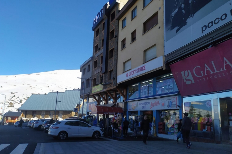 Comerços al Pas de la Casa.