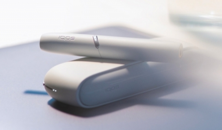 IQOS és la marca de cigarretes electròniques creada per la tabaquera Philip Morris International.