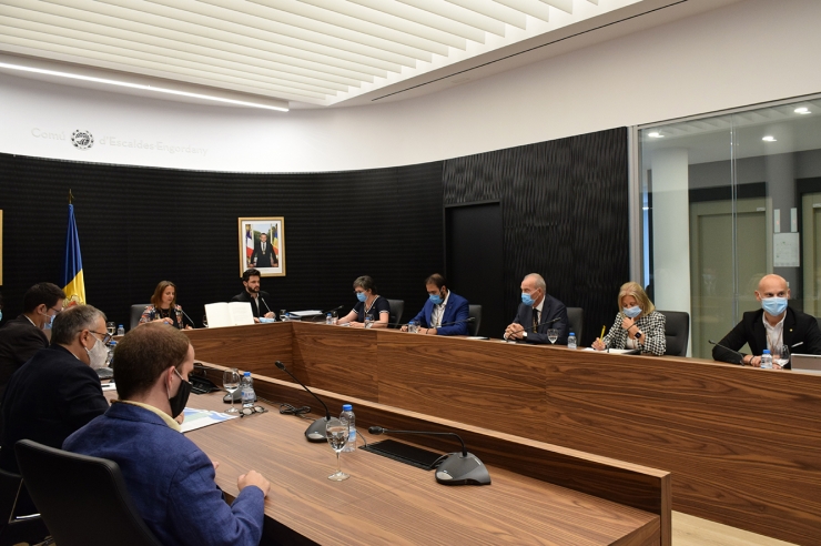 Un moment de la sessió de consell de comú d'Escaldes-Engordany, aquest divendres a la tarda.
