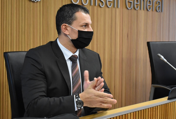 Jordi Gallardo, moments abans d'iniciar la seva compareixença.