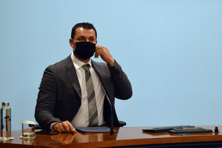 El ministre de Presidència, Economia i Empresa, Jordi Gallardo, durant la roda de premsa d'aquest dilluns a la tarda.