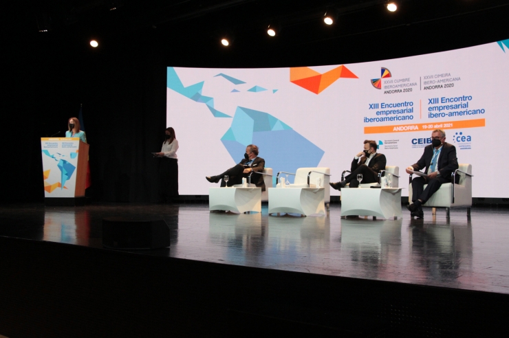 Un moment del panel sobre energia i transició ecològica.