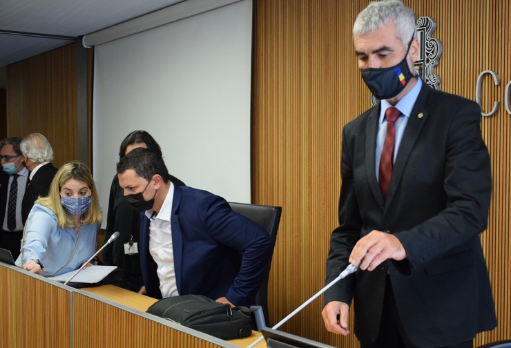 El ministre d'Economia, Jordi Gallardo, aquest divendres al Consell General.