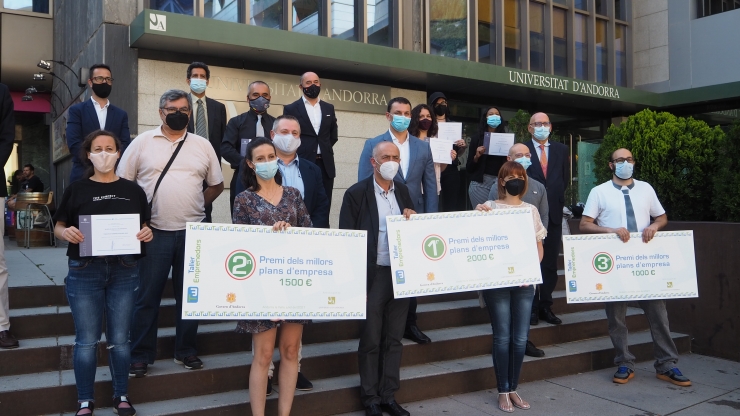 Rossendo Duró, durant la graduació del Taller d'Emprenedors de l'UdA.