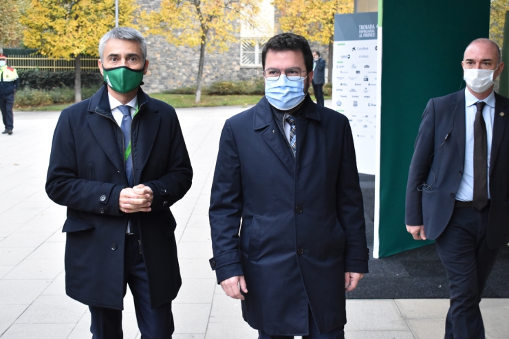 El president de la Generalitat, Pere Aragonès, arriba al Palau d'Esports de la Seu d'Urgell per inaugurar la 32a Trobada Empresarial al Pirineu.