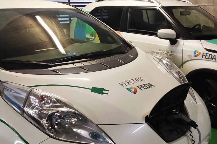 Un dels vehicles elèctrics de FEDA.