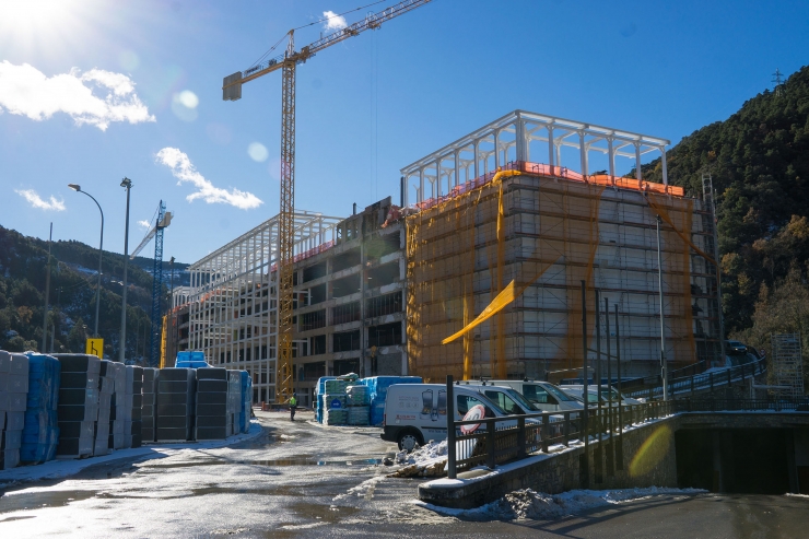 L'estat actual dels treballs que s'estan duent a terme a la infraestructura que acollirà el nou centre comercial Epizen.