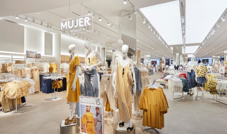 Una botiga Lefties, del grup Inditex.