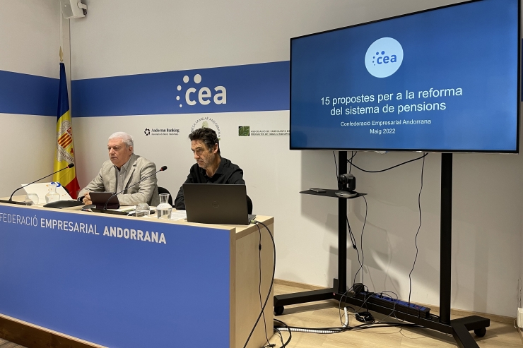 Un instant de la presentació de les propostes per part de la CEA.