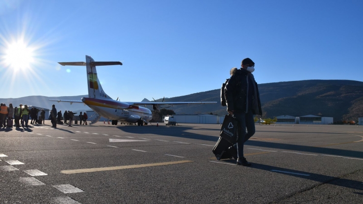 Una imatge del vol inaugural procedent de Madrid.