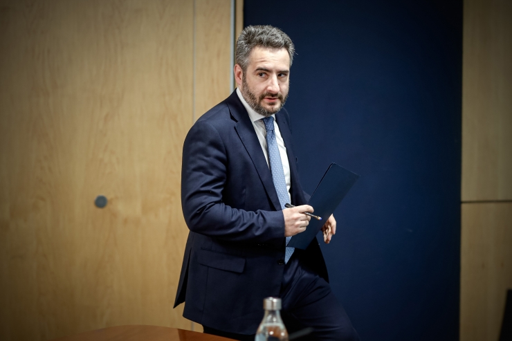El ministre de Finances i portaveu, Eric Jover, entrant a la roda de premsa posterior al consell de ministres.