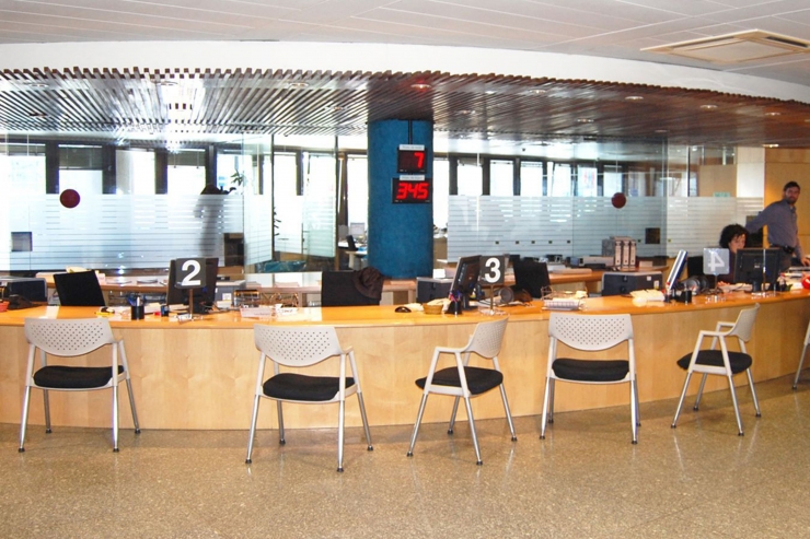 El servei de Tràmits del Govern.