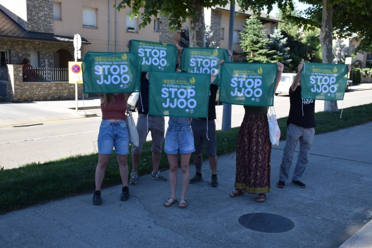 La plataforma de Stop als JJOO.