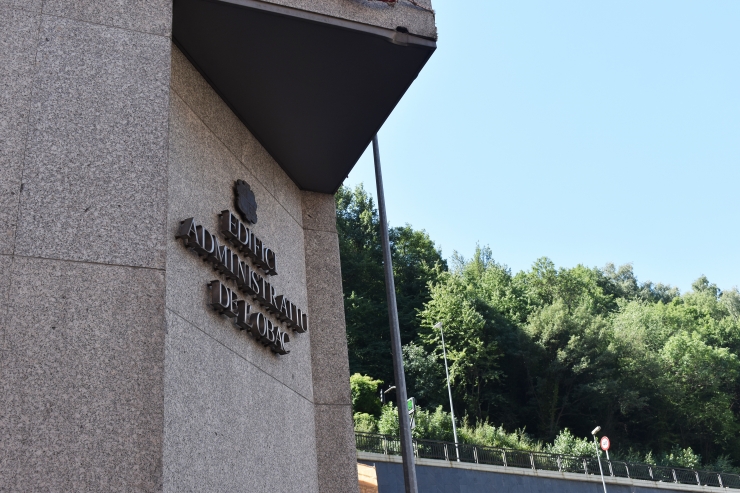 El Servei d'Immigració.