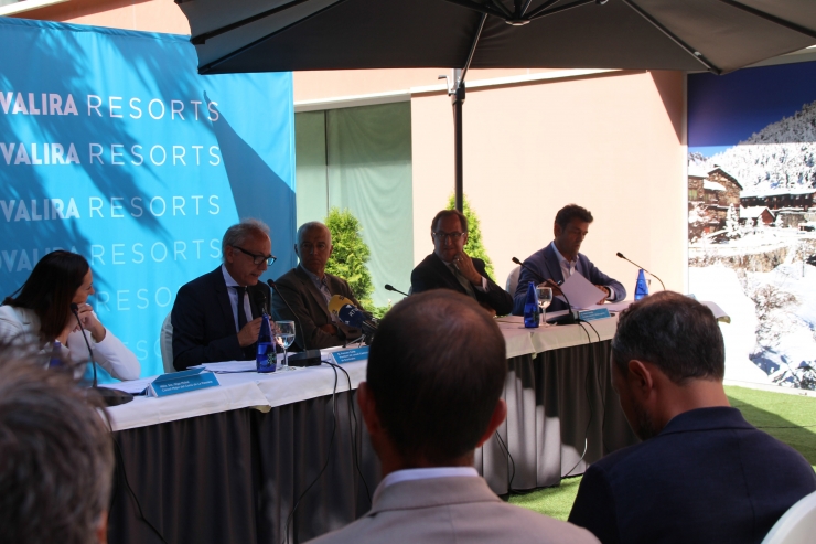 Un moment de la roda de premsa d'aquest dimarts per anunciar l'acord entre tots els dominis esquiables alpins per implantar el forfet únic.