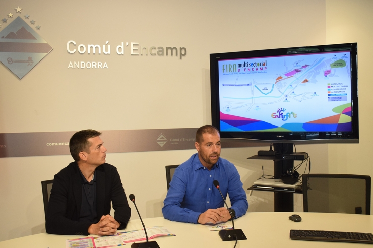 Un moment de la presentació de la fira multisectorial, a càrrec del  conseller de Turisme i Reactivació Econòmica del comú d'Encamp, Nino  Marot.