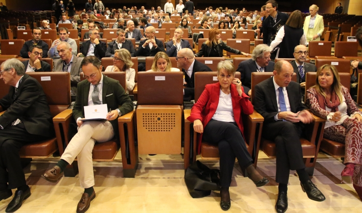 Autoritats durant la inauguració de la jornada.